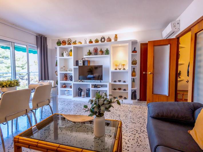 Appartement de vacances pour 8 personnes, avec piscine ainsi que vue sur l’océan et balcon/terrasse - 1