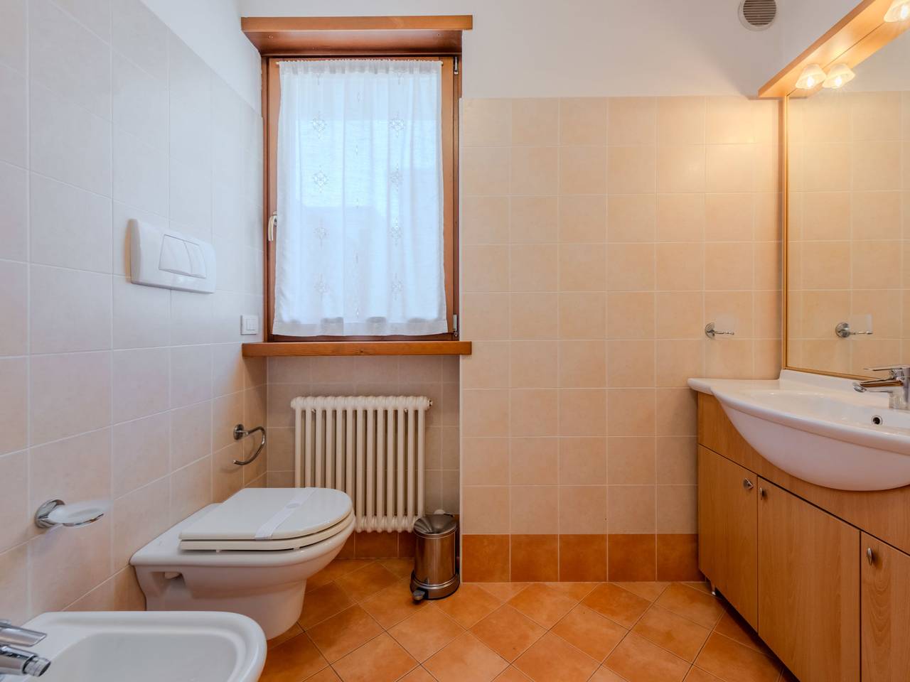 Entire apartment, Cinzia in Riva del Garda, Garda Mountains