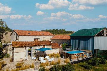 Gîte pour 4 personnes, avec terrasse et jardin à Saint-Martial-Viveyrol
