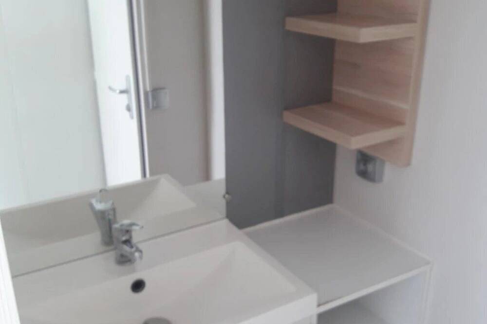 Camping 4 étoiles - Piscine - ccbeecf in Foix, Ariège