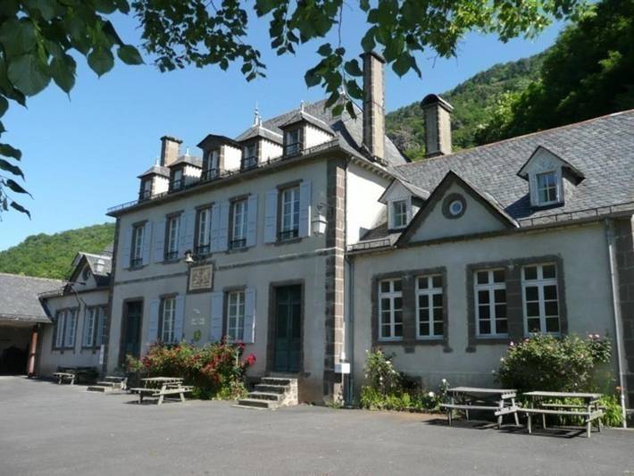 Appartement de vacances pour 4 personnes, avec Jardin à Saint-Vincent-de-Salers