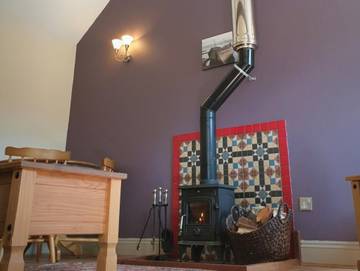 Log Cabin for 2 People in East Garton, East Riding of Yorkshire, Photo 2