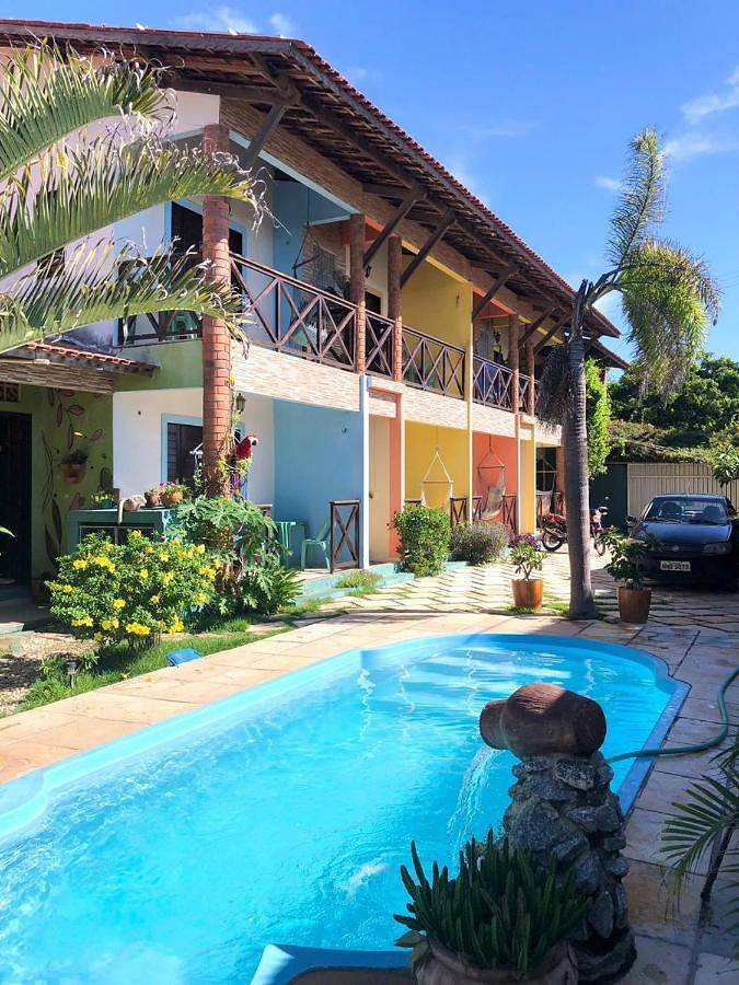 Hôtel pour 3 personnes, avec jardin et piscine ainsi que vue et balcon, animaux acceptés