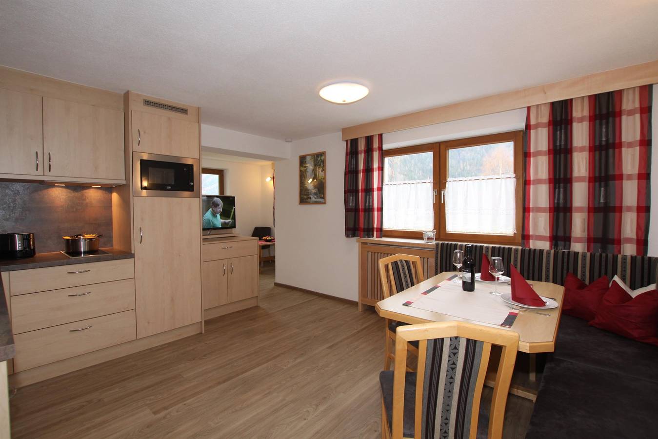 Geheel vakantieappartement, Appartement 2 in Stubai Alps, Längenfeld
