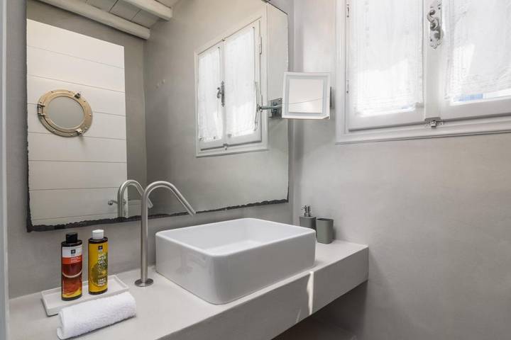 Gîte pour 3 personnes, avec vue et terrasse dans Klima - 3