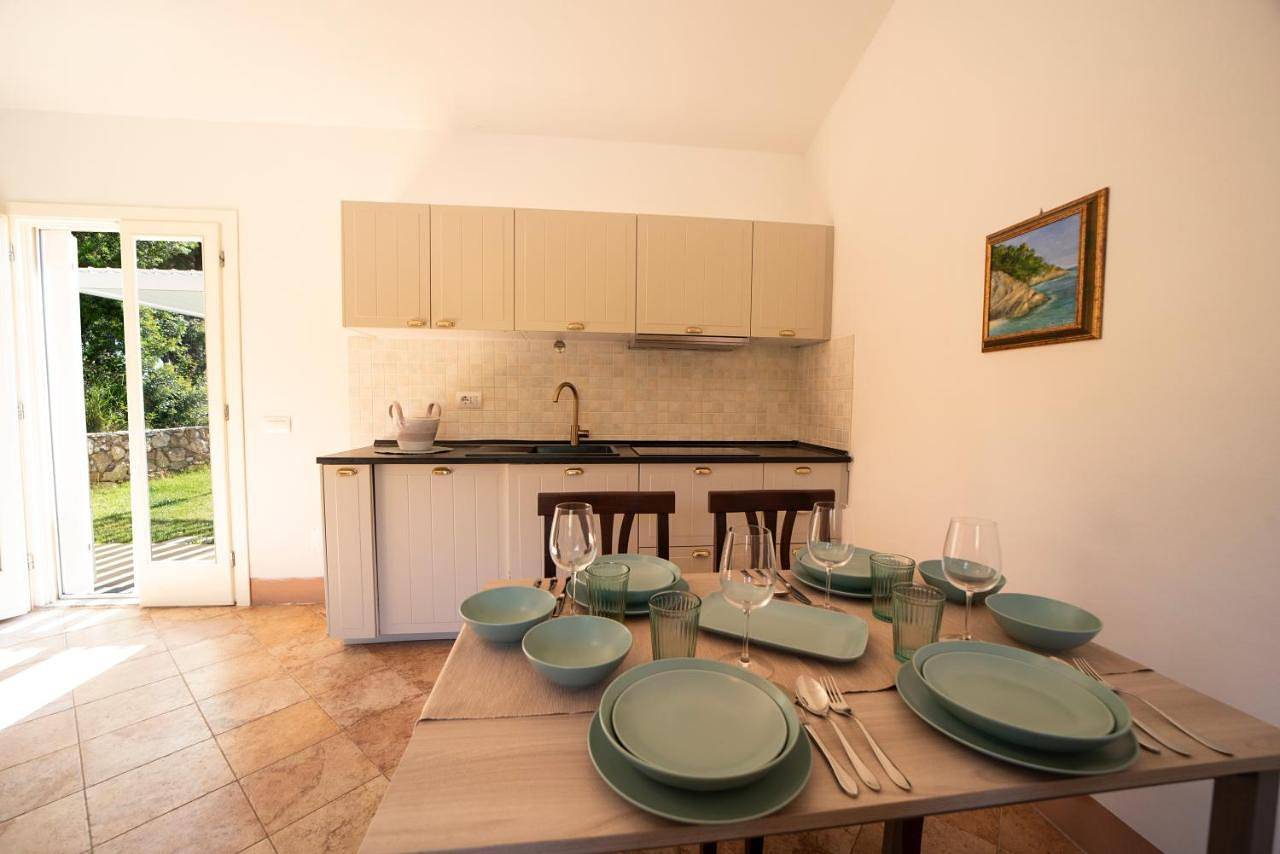 Residence Le Grazie Est in Madonna delle Grazie, Capoliveri