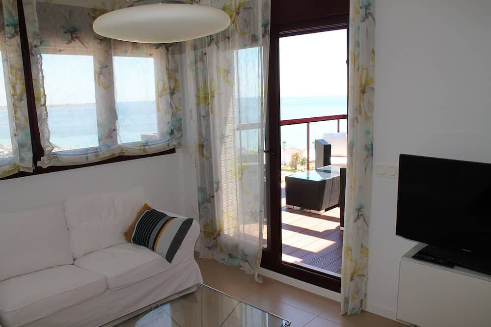 Ganze Wohnung, Moderne Wohnung am Strand, Terrasse mit Meerblick und Pool in Pilar de la Horadada, Costa Blanca
