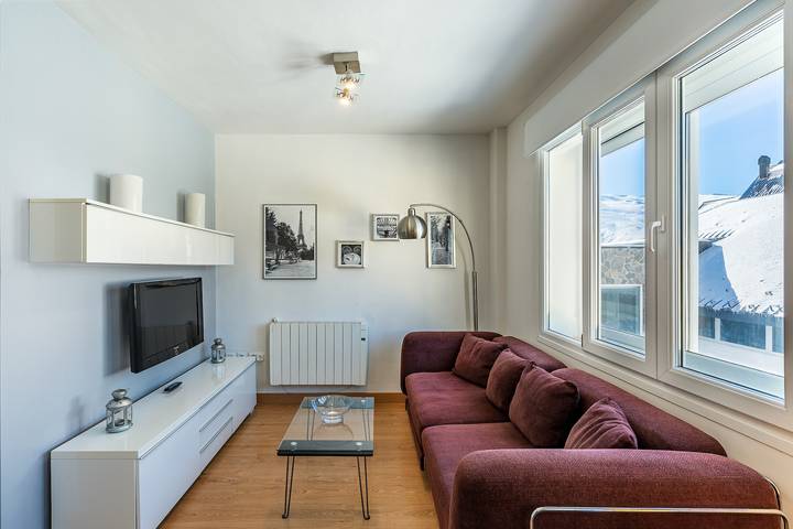 Apartamento inteiro, Estúdio "Apartamento Candela" com Vista de Montanha & Wi-Fi in Sierra Nevada Ski Resort, Monachil