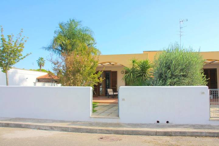 Casa vacanza per 5 persone, con giardino in Torre Saracena