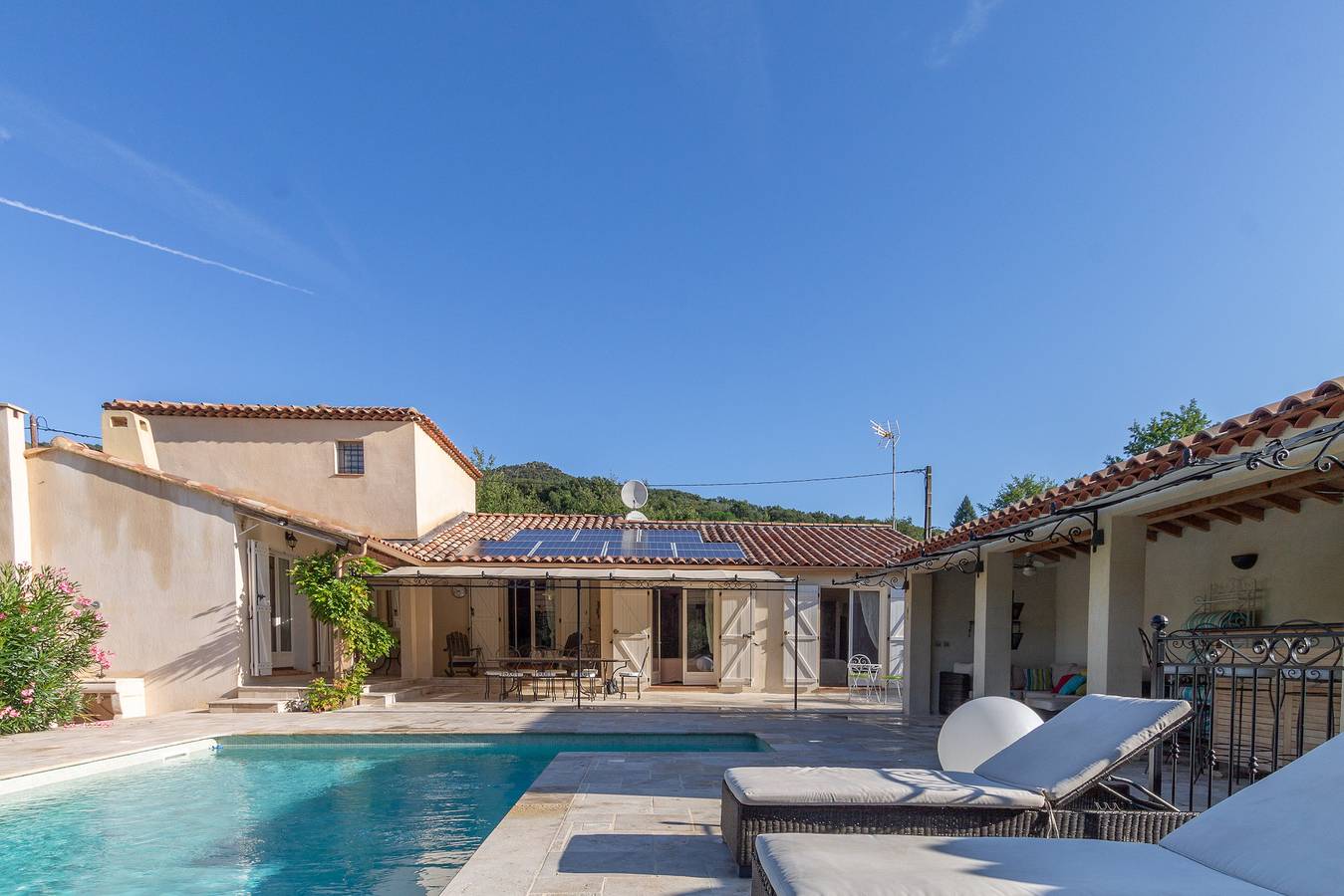 Macs Reve (10p) with pool in Provence in Collobrières, Région de Toulon