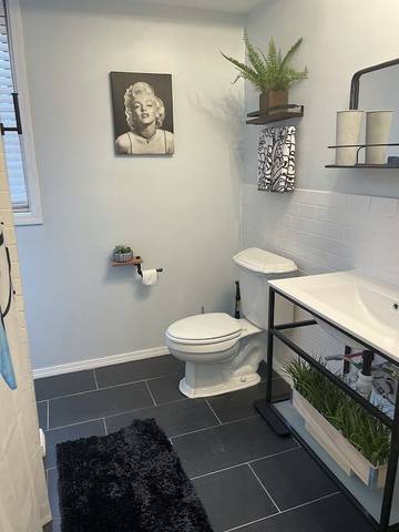 Vacation House for 9 Guests in Michigan City, LaPorte County, Picture 2