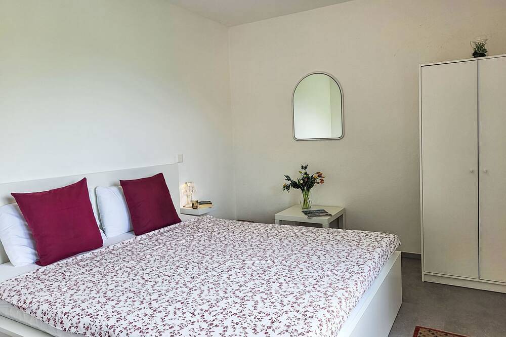 Ganze Wohnung, Appartment sulle Viti in Losone, Tessiner Alpen