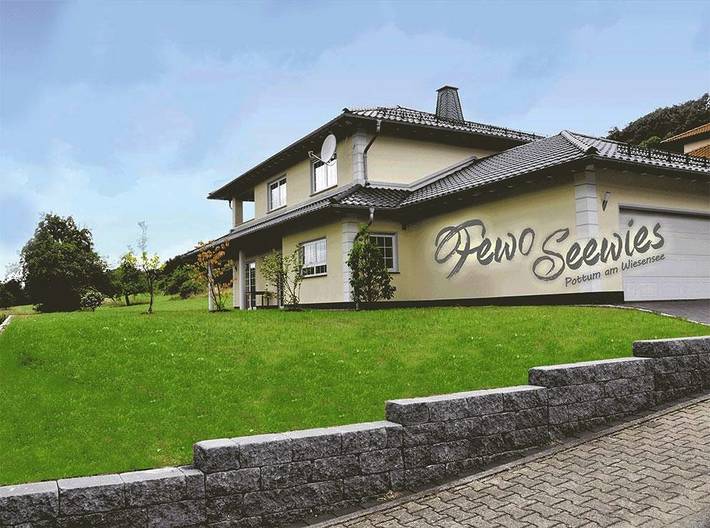 Ferienwohnung für 4 Personen, mit Balkon und Terrasse sowie Garten im Westerwald