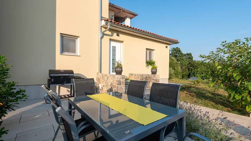 Ferienhaus für 8 Personen, mit Garten und Pool, mit Haustier in Rijeka - 4