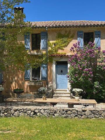 Maison d’hôte pour 2 personnes, avec terrasse dans le Var