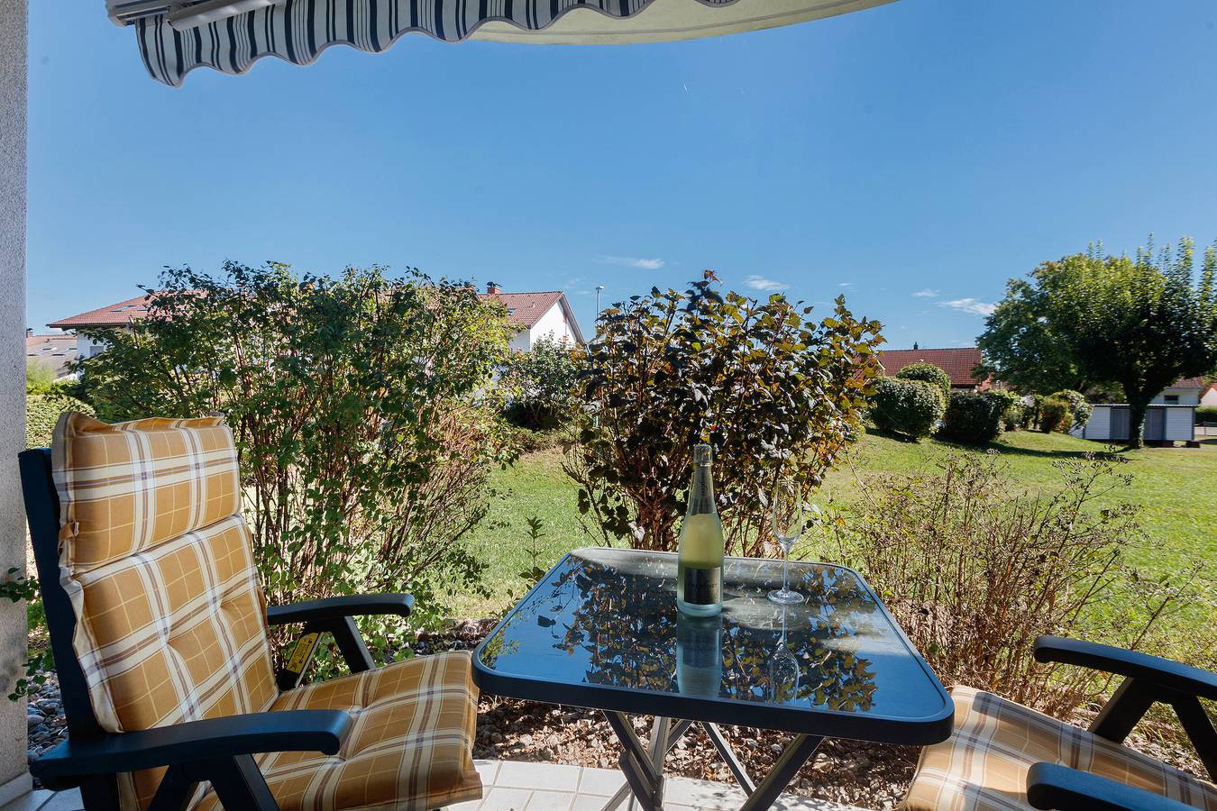 Ganze Wohnung, Apartment 'Grenze' mit gemeinsamer Terrasse und Wlan in Waldshut-Tiengen, Südschwarzwald