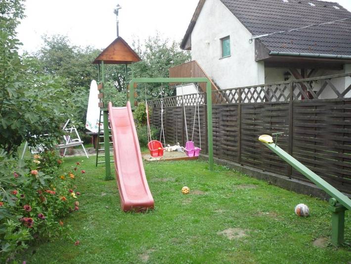 Ferienwohnung für 4 Personen, mit Ausblick und Garten in Fonjod
