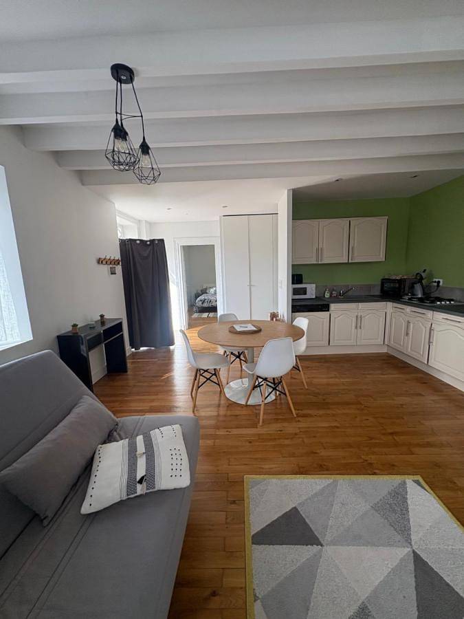 Gîte pour 4 personnes, avec balcon à Le Perréon - 2