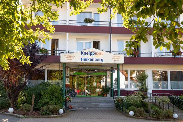 Hotel für 3 Personen, mit Terrasse und Garten sowie Pool und Sauna