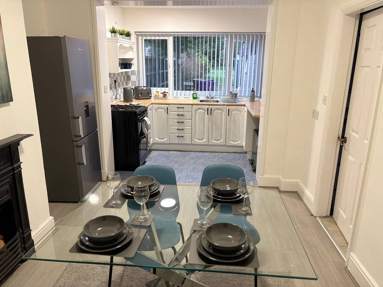 Cozee 2-bed nr New Cross Hospital in Wolverhampton, Birmingham e dintorni