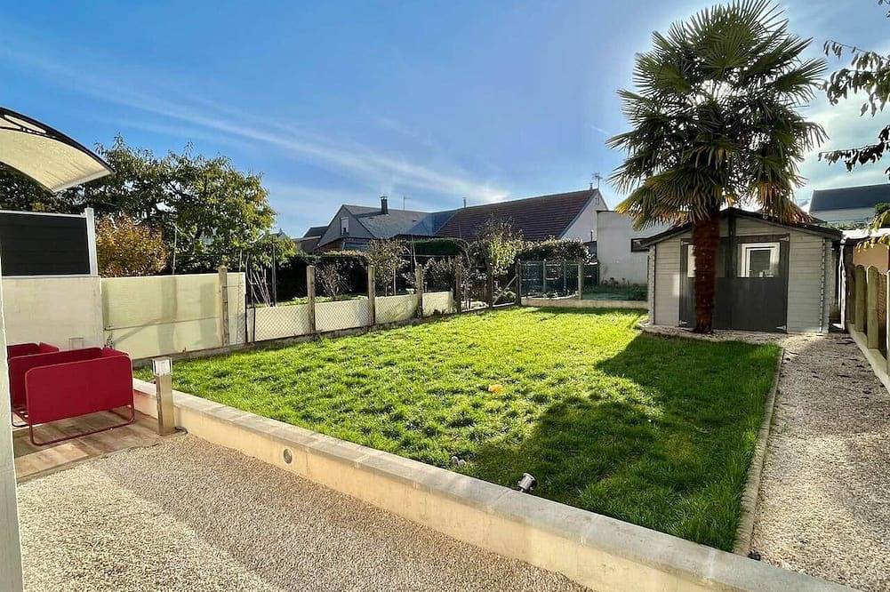 Studio with kitchen, bathroom and private garage in Le Mans, Sarthe