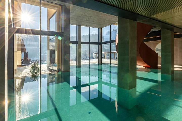 Hôtel pour 2 personnes, avec piscine et jacuzzi ainsi que terrasse et sauna