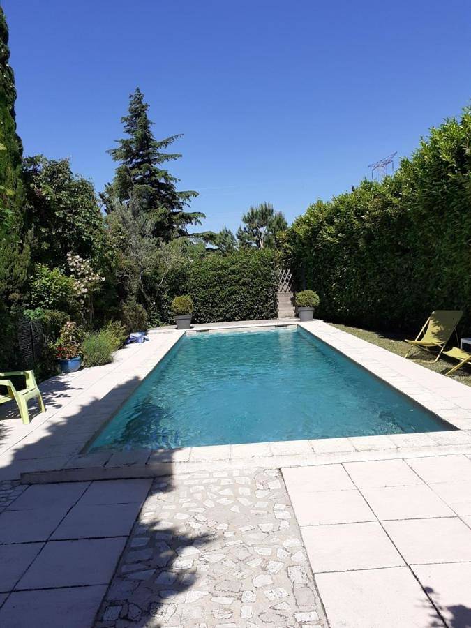 Location de vacances pour 5 personnes, avec jardin ainsi que piscine et vue à Upie - 2