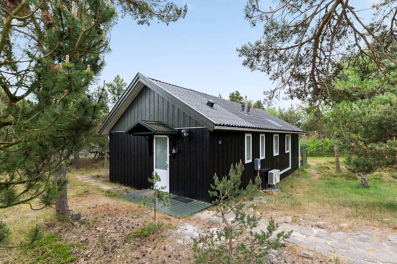 Pet friendly home in Aakirkeby with Wifi in Østre Sømarken, Pedersker