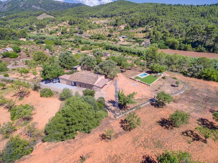 Finca für 6 Personen, mit Terrasse und Garten in Calvià