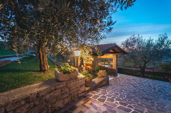 Ferienhaus für 2 Personen, mit Terrasse und Garten sowie Ausblick in Motovun - 4