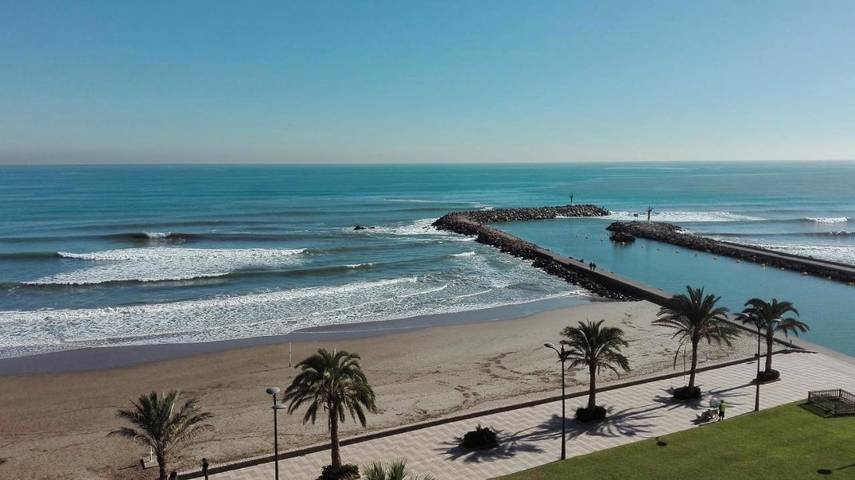 Apartamento para 6 personas, con Balcón y Terraza además de Jardín y Piscina en Port Saplaya