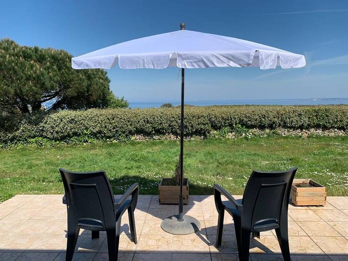 Location de vacances pour 6 personnes, avec jardin et vue, animaux acceptés à Cléden-Cap-Sizun - 2