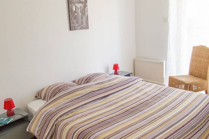 Gîte pour 8 personnes, avec jardin à Plédéliac - 2