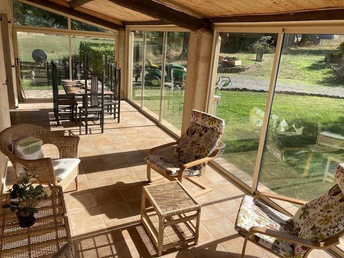 Location de vacances pour 13 personnes, avec piscine ainsi que vue et jardin à Niozelles - 3