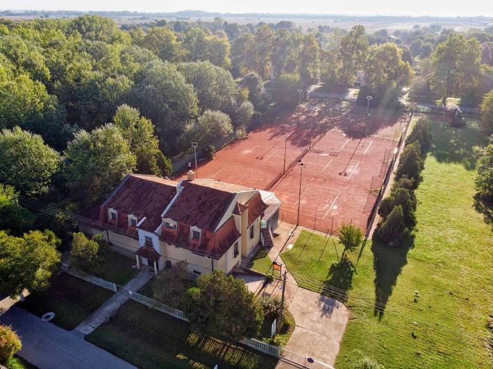Landhaus für 2 Personen, mit Ausblick und Terrasse sowie Garten in Serbien