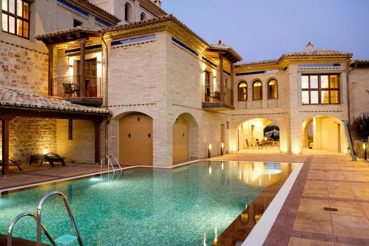 Hotel für 2 Personen, mit Garten und Pool - 1