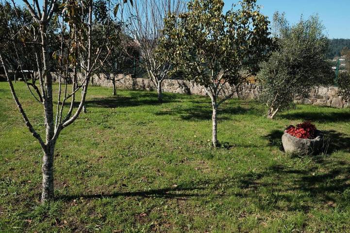 Gîte pour 4 personnes, avec terrasse et jardin à Brión - 2