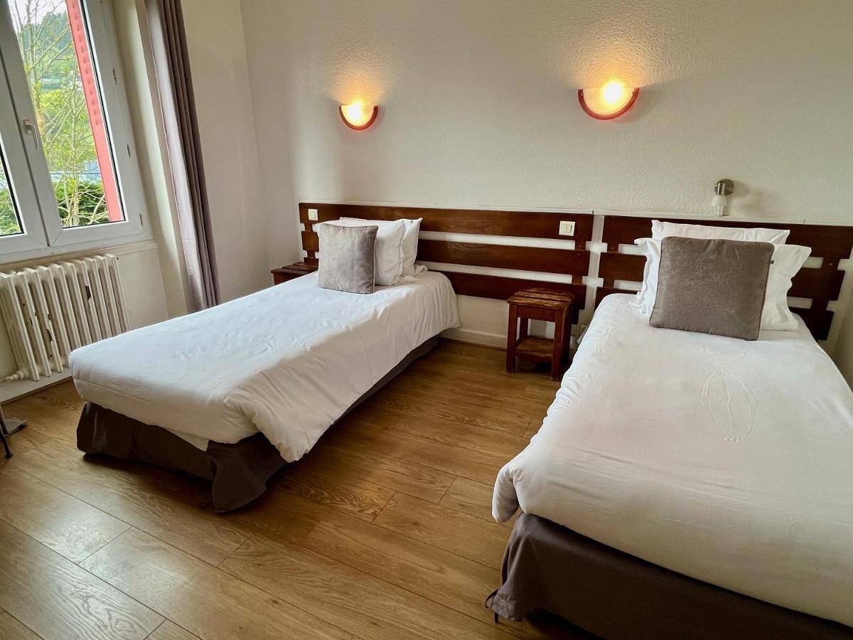Hotel Restaurant Le Clos in Besse-et-Saint-Anastaise, Parc naturel régional des Volcans d'Auvergne
