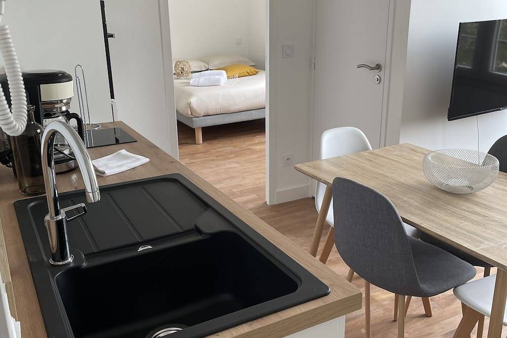 Appartement entier, Le Poulorio 10 - T2 - Proche Gare in Lorient, Côte des Mégalithes