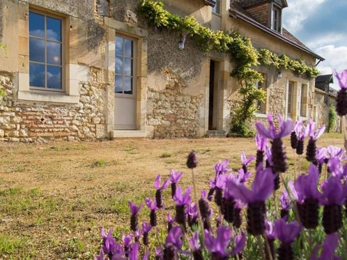 Location de vacances pour 8 personnes, avec terrasse et jardin dans Bazouges Cré sur Loir - 2