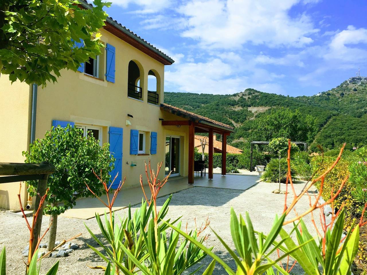 Casa en Sampzon cerca del río Ardeche in Vallon-Pont-d'Arc, Ardèche