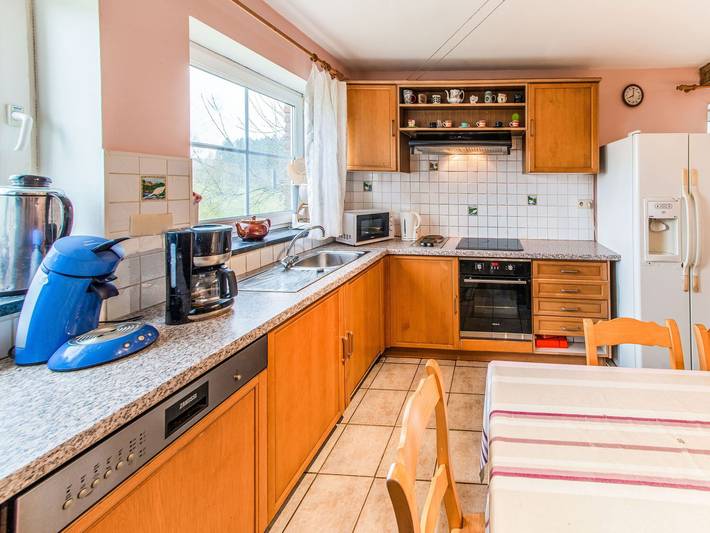 Gîte pour 20 personnes, avec terrasse et jacuzzi ainsi que jardin et sauna, adapté aux familles à Gouvy - 2