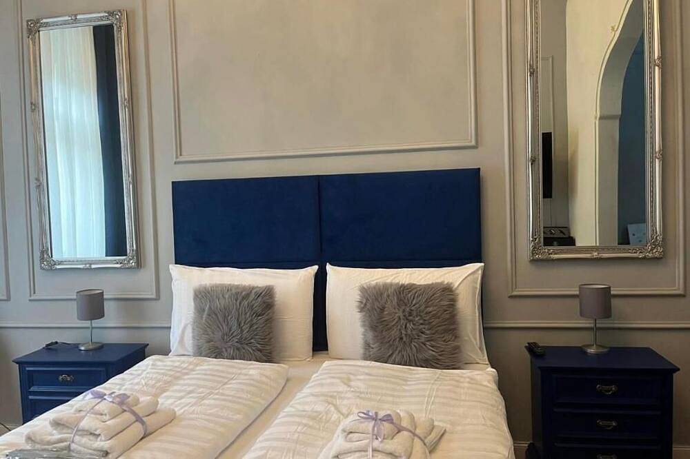 Ganze Wohnung, Elegant Suite in the Historic Heart of Lavis - Palace of 1472 in Lavis, Fleimstaler Alpen