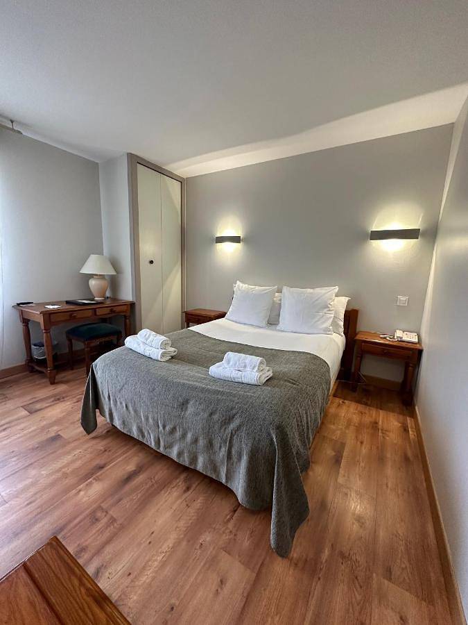 Hôtel pour 2 personnes, avec piscine et jardin à Les Eyzies-de-Tayac-Sireuil - 3