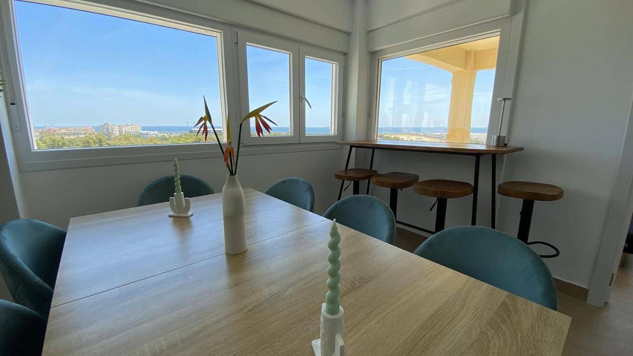 Apartamento entero, The Rock Views Apartments 1 min walking to Gibraltar in La Línea de la Concepción, Costa de la Luz