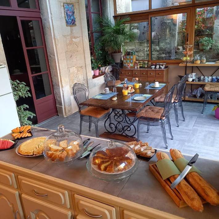 Location de vacances pour 6 personnes, avec vue ainsi que piscine et jardin à Saint-Paul-Trois-Châteaux - 3