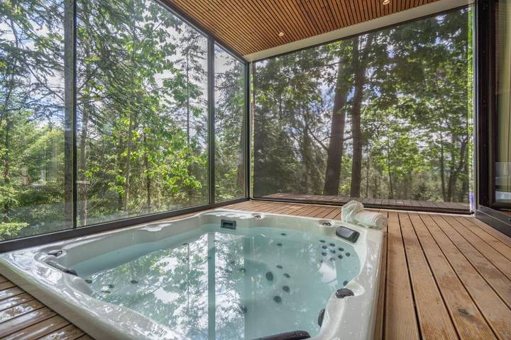 Apartamento para 2 personas, con jardín además de piscina y vistas en Fafe