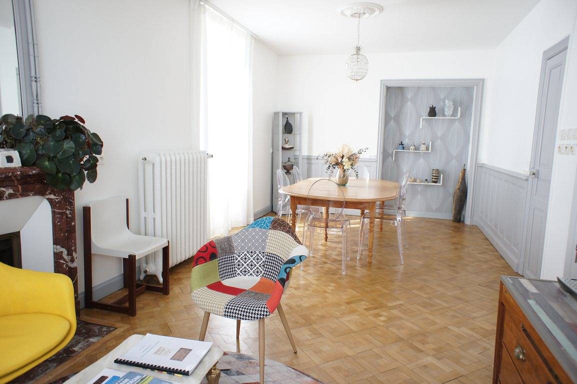 Mas Terre Art et chambres d'hôtes - Chambre Baroque in Lezoux, Région de Thiers