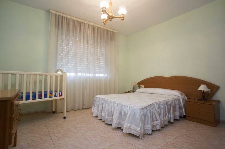 Apartamento entero, Apartamento con terraza y vistas al mar en primera linea de playa in Praia de Loureiro (Bueu), Bueu
