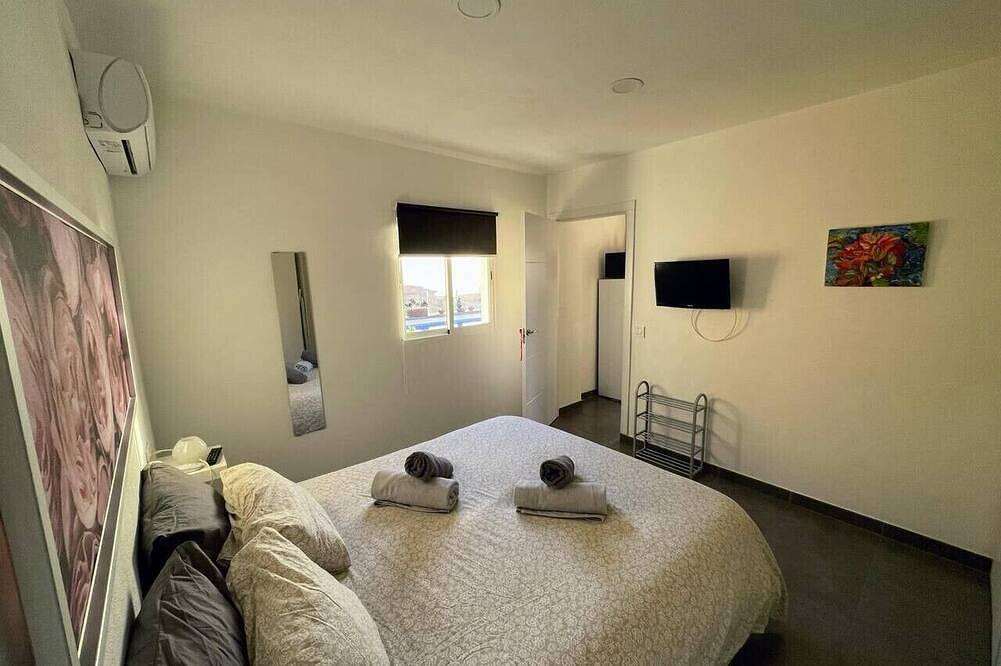 Entire apartment, El Mirador de El Paso - vista piscina in El Paso (La Palma), La Palma South